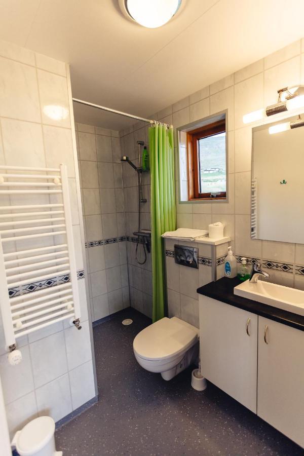 Bjoerkin - Cozy Cabin With Excellent View Akureyri Exterior foto