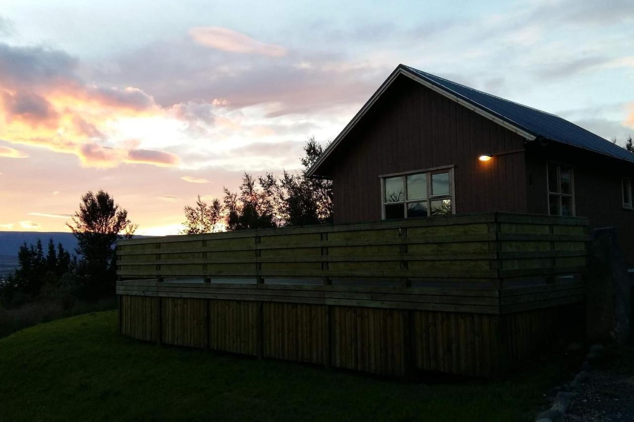 Bjoerkin - Cozy Cabin With Excellent View Akureyri Exterior foto